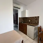 Aparthotel Golden Sun 2*