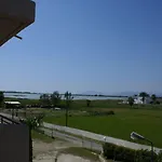 Ξενοδοχείο με διαμερίσματα Golden Sun Τιγκάκι
