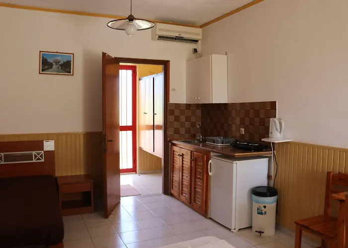 Aparthotel Golden Sun 2*