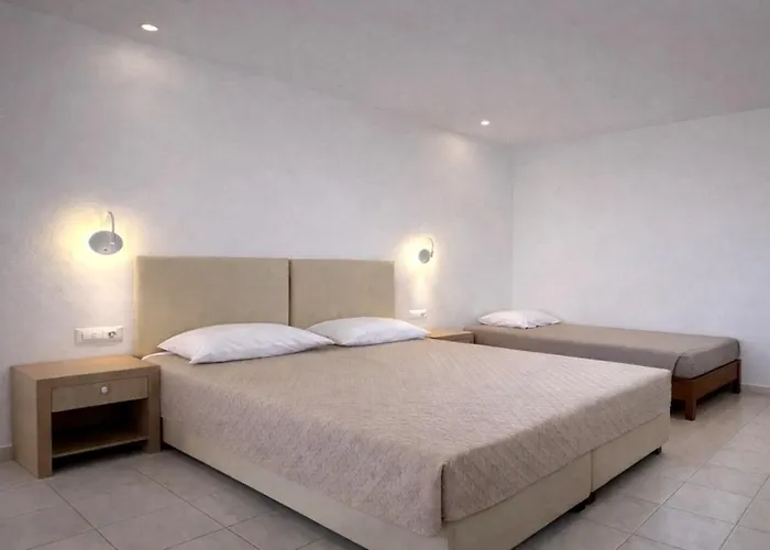 מלון דירות Golden Sun