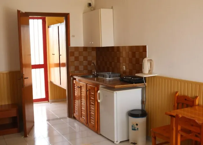 Golden Sun Apart Otel Tigaki