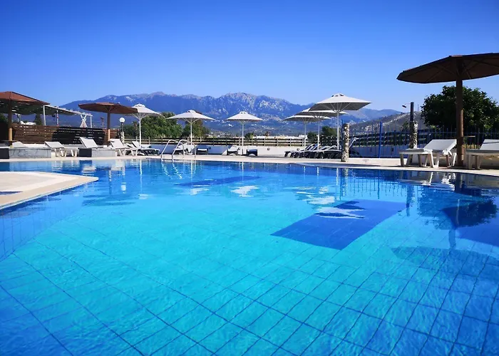 金色阳光酒店 2*