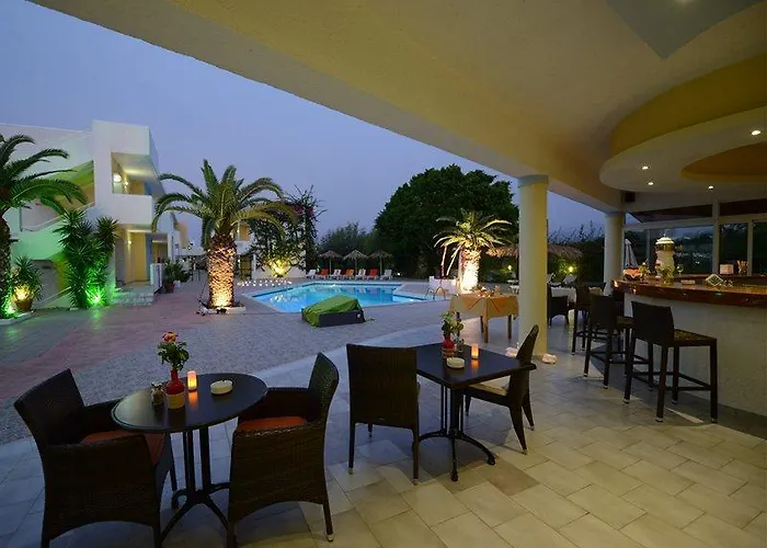 金色阳光酒店 2*